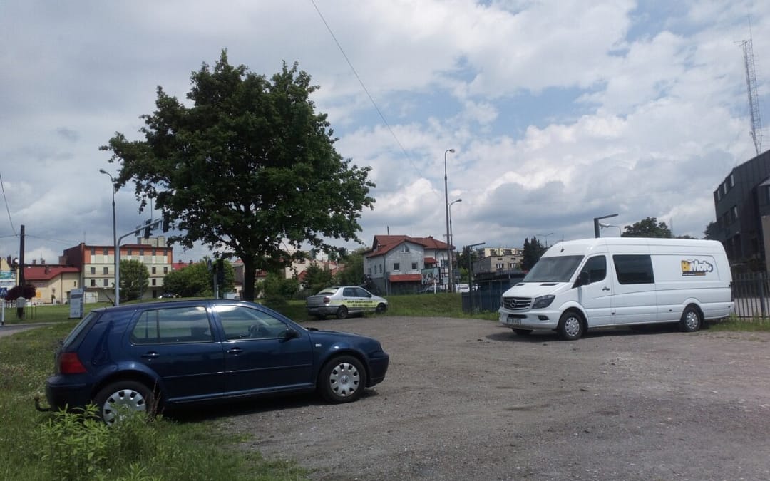 Gmina wybuduje miejsca parkingowe przy ul. Ochronkowej