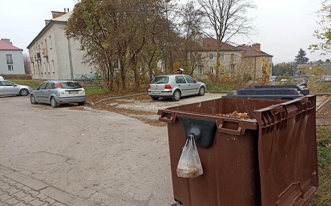 Coraz bliżej nowych wiat śmietnikowych