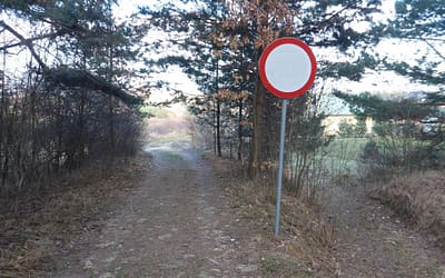 Znak zakazu także dla rowerzystów?