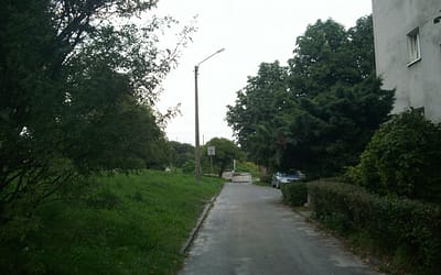 Przy Topolowej żarówki nie świecą zbyt jasno