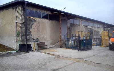 Budynek jest podłączony do sieci ogólnospławnej