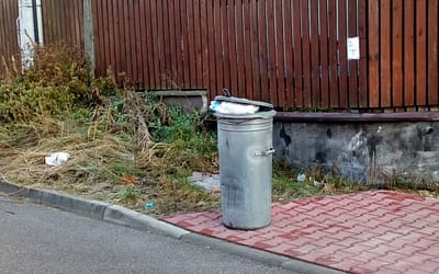 Śmieci już tylko w plastikowym pojemniku