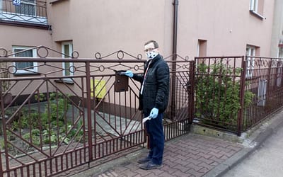 Maseczki od gminy trafią do mieszkańców