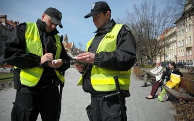 Płatne patrole będą, ale za mniejszą kasę