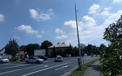 Uszkodzona lampa a bezpieczeństwo drogowe