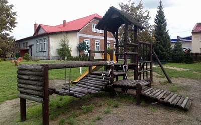 Jeszcze w te wakacje nowy plac zabaw i ogrodzenie