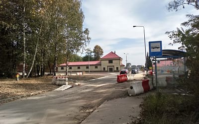 Wiadukt i ulica jeszcze nieoddane do użytku