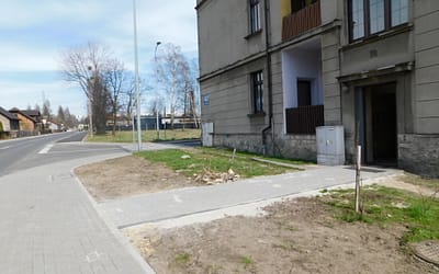 Fragment chodnika został wyremontowany