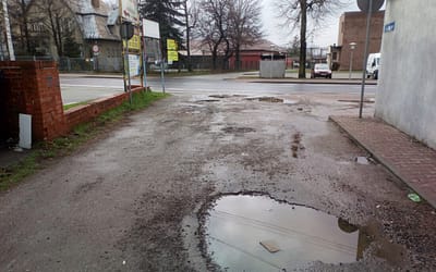 Fragment ulicy Szpitalnej nadaje się do naprawy