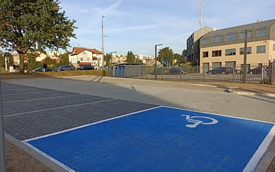 Parking przy Ochronkowej służy kierowcom