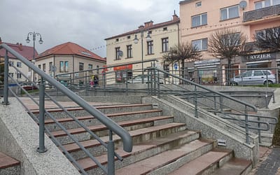 Schody terenowe w Rynku zostaną wyremontowane