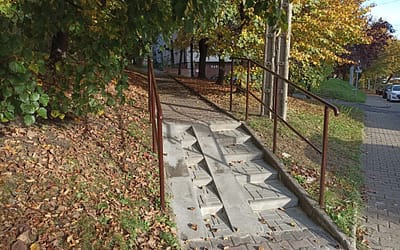 Schody bezpieczniejsze, z nowym podjazdem
